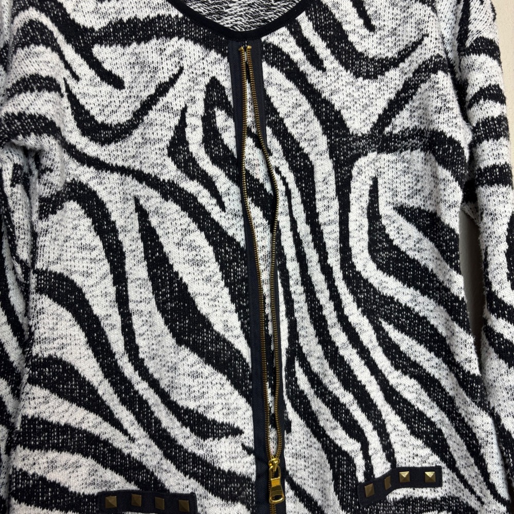 Joseph Ribkoff Zebra Print Cardigan Womens 12 Black White Studded Glam Punk Chic - Picture 8 of 11